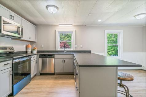 66 Log Cabin Road Arundel ME 04046