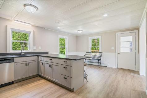 66 Log Cabin Road Arundel ME 04046