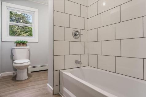 66 Log Cabin Road Arundel ME 04046