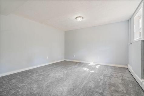 66 Log Cabin Road Arundel ME 04046