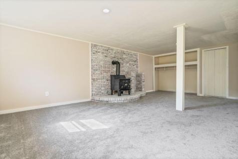 66 Log Cabin Road Arundel ME 04046