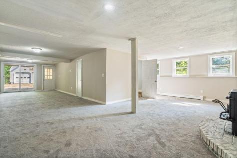 66 Log Cabin Road Arundel ME 04046