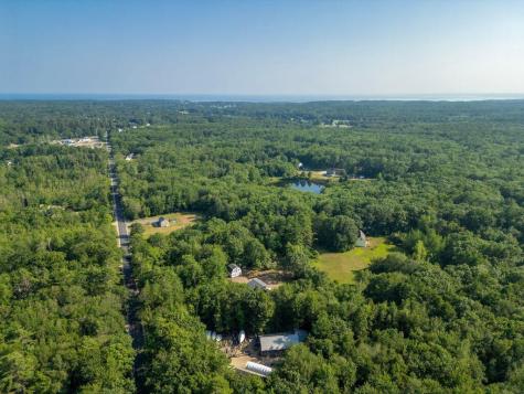 66 Log Cabin Road Arundel ME 04046