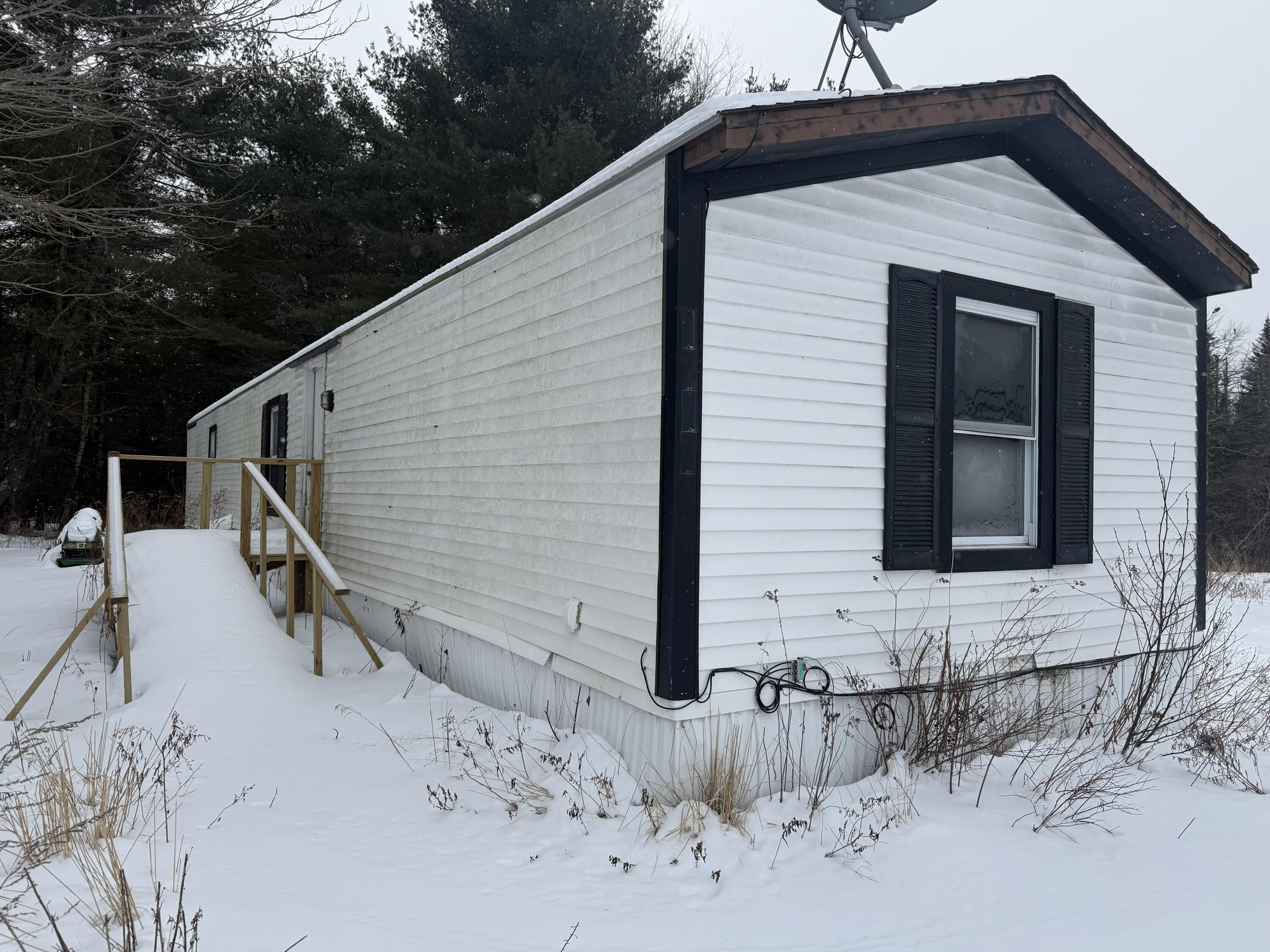 1213 Collinstown Road Appleton ME 04862