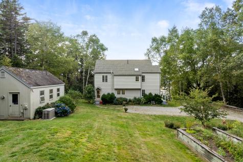 28 Orne Lane Cushing ME 04563