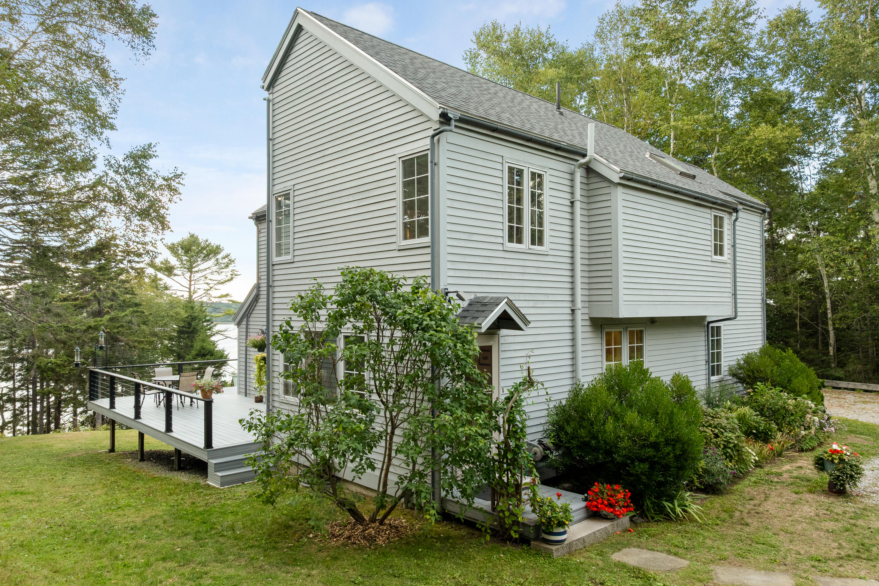 28 Orne Lane Cushing ME 04563