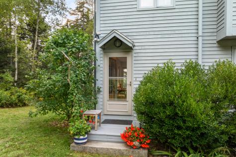 28 Orne Lane Cushing ME 04563