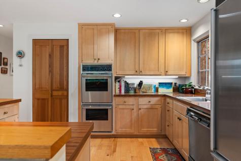 28 Orne Lane Cushing ME 04563