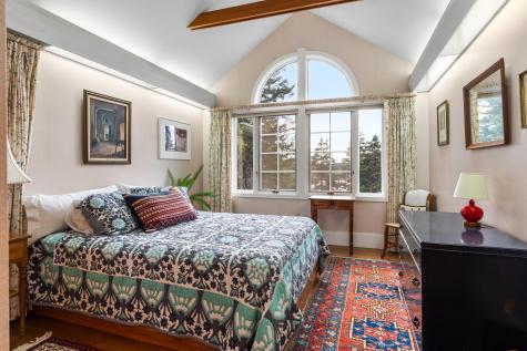 28 Orne Lane Cushing ME 04563