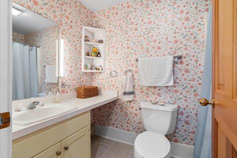 28 Orne Lane Cushing ME 04563