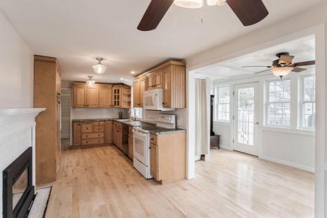 21 Bayview Avenue York ME 03909