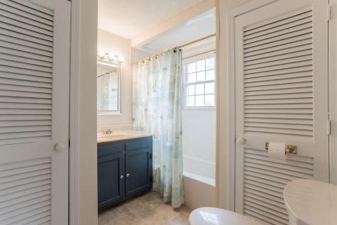 21 Bayview Avenue York ME 03909