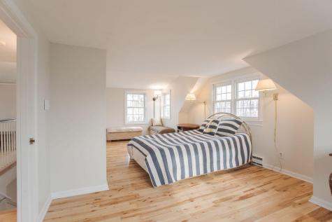 21 Bayview Avenue York ME 03909