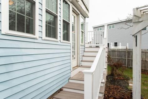 21 Bayview Avenue York ME 03909
