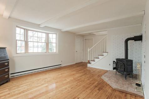 21 Bayview Avenue York ME 03909
