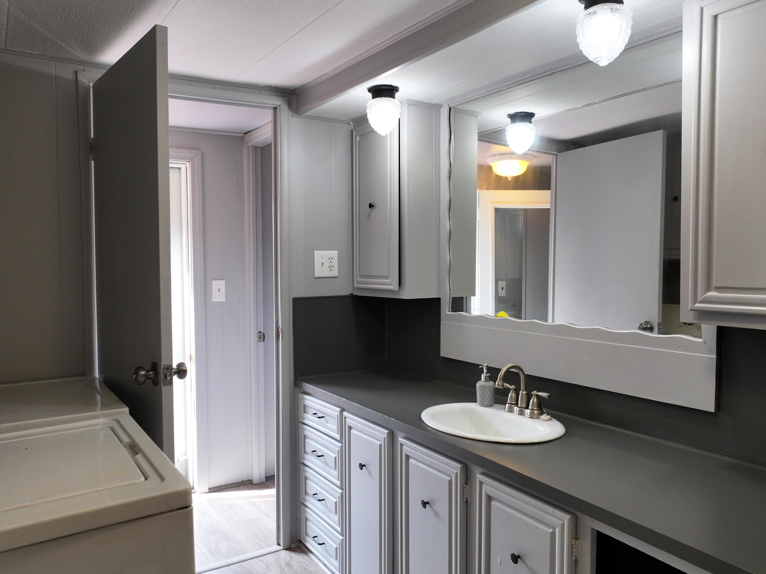 16 Raven Road Augusta ME 04330