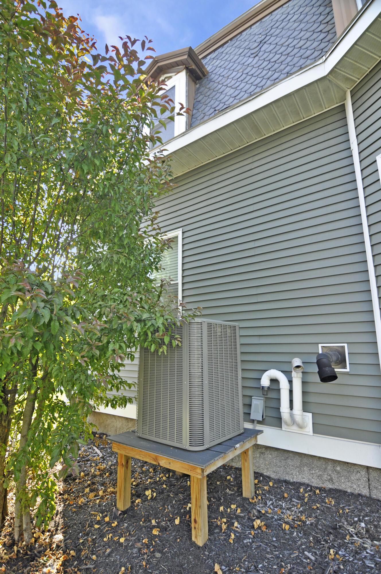 56 Holyoke Street Brewer ME 04412