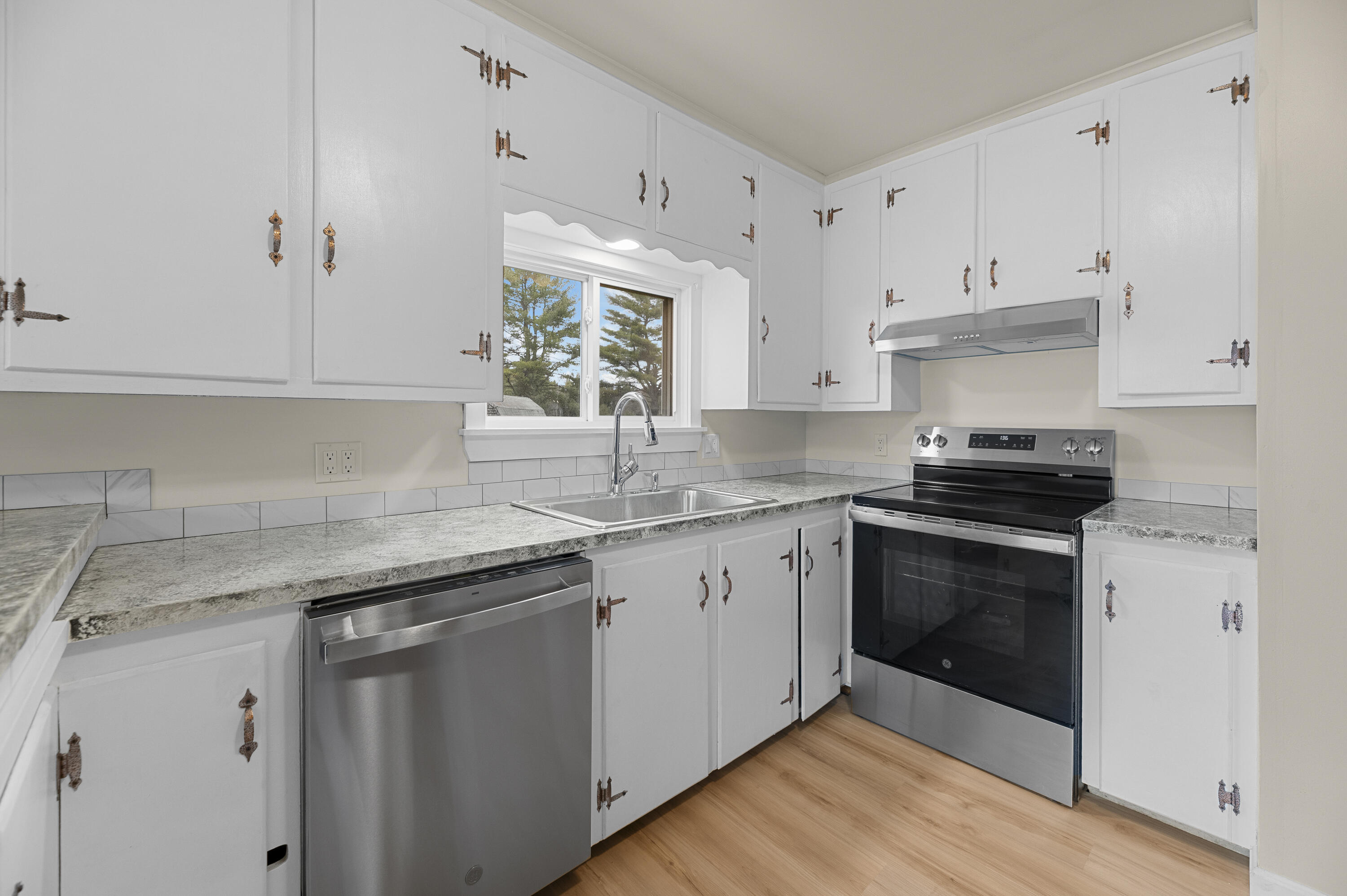 1582 Main Road Enfield ME 04493