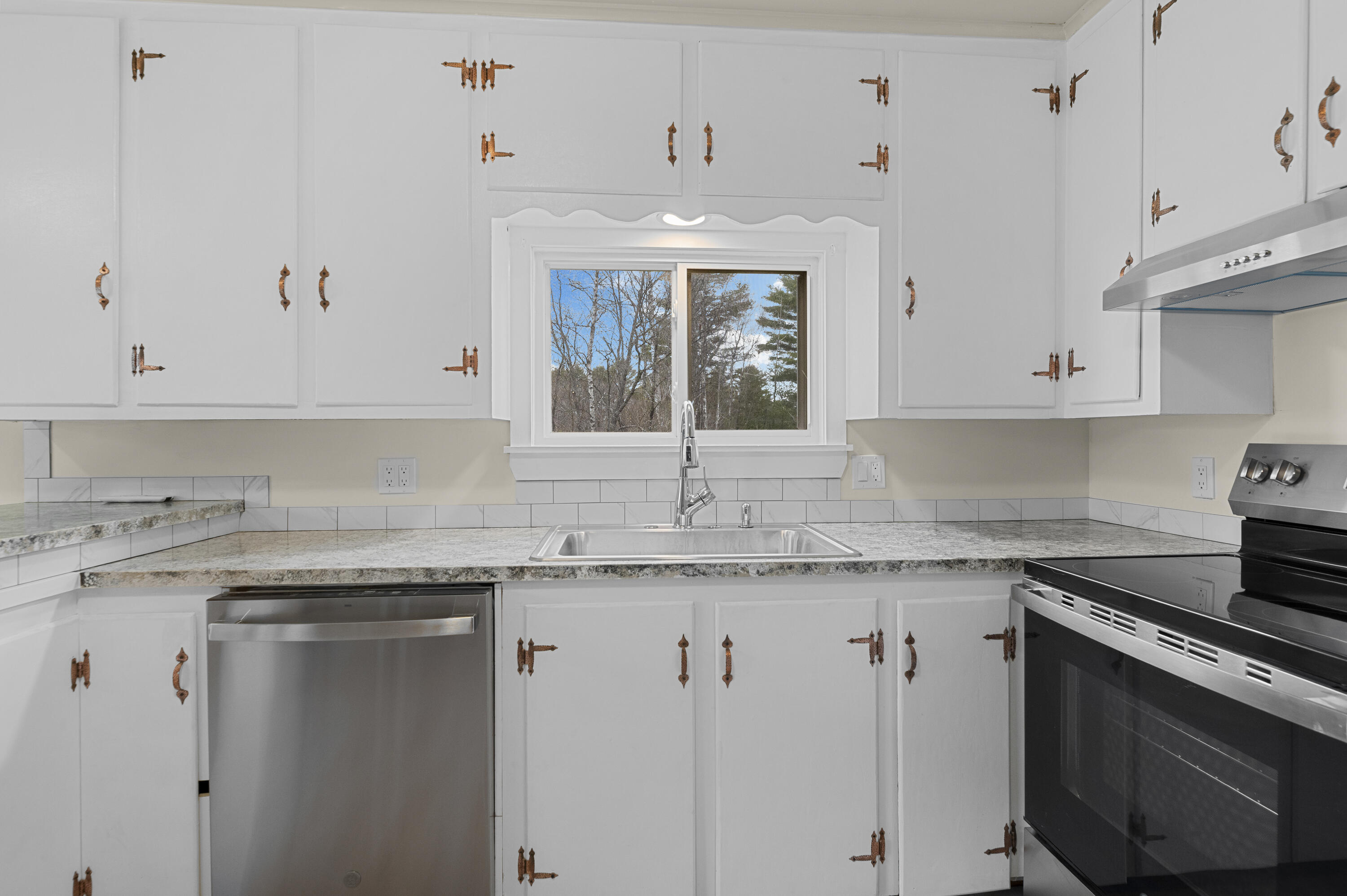 1582 Main Road Enfield ME 04493