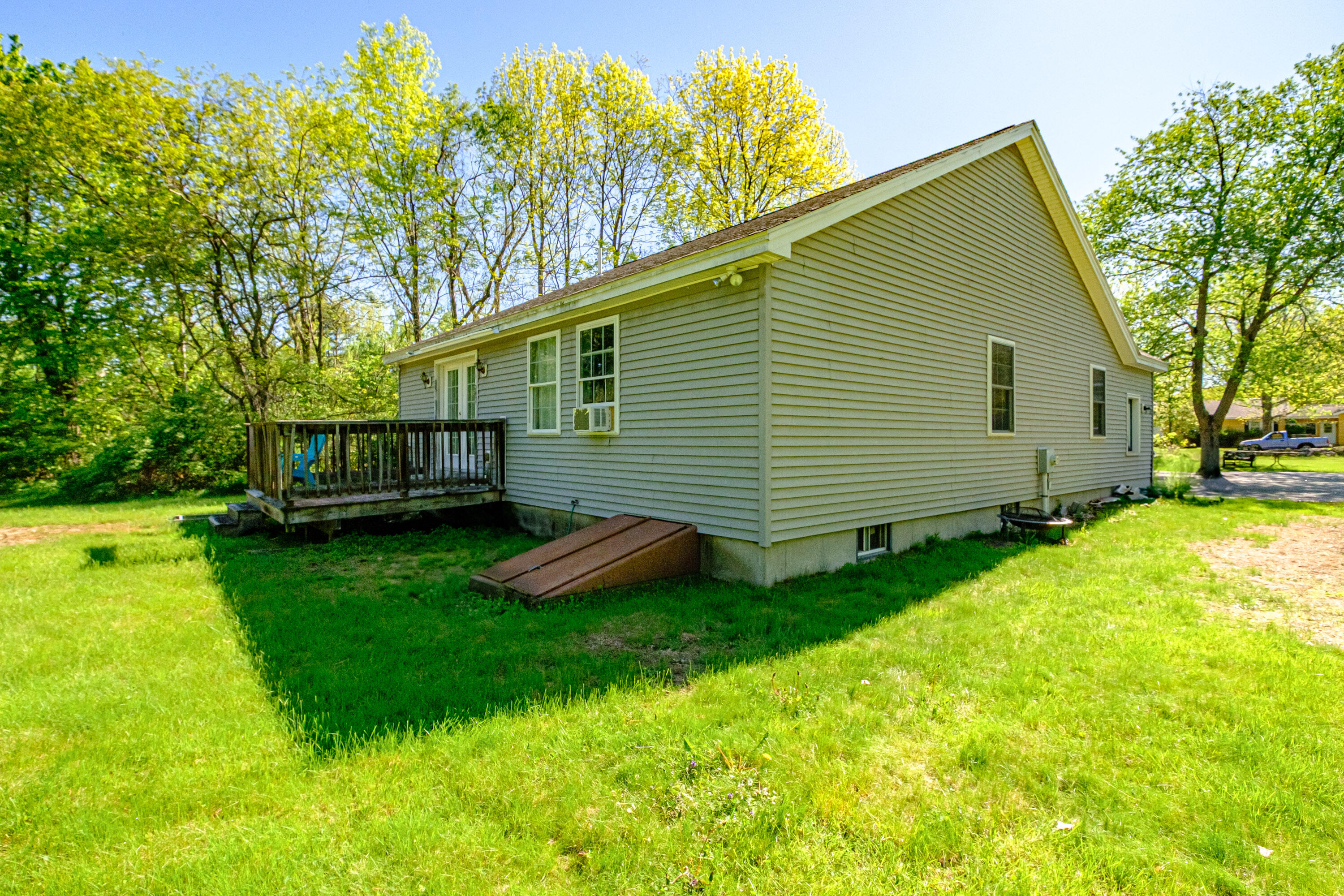 175 Lake House Road Naples ME 04055