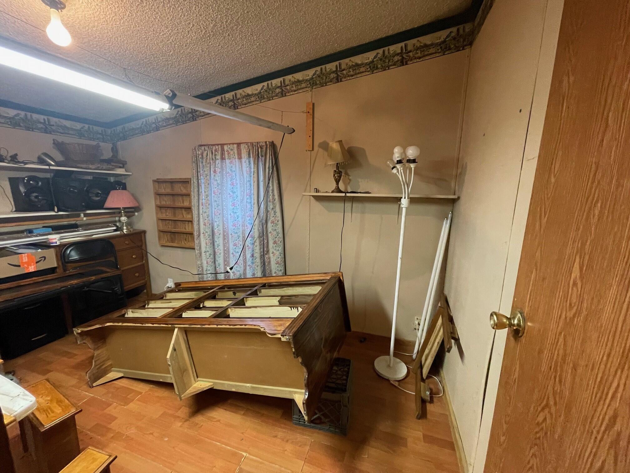 9 Jackson Dexter ME 04930