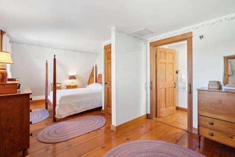 33 Smith Road Hallowell ME 04347