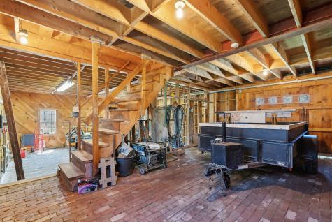 33 Smith Road Hallowell ME 04347