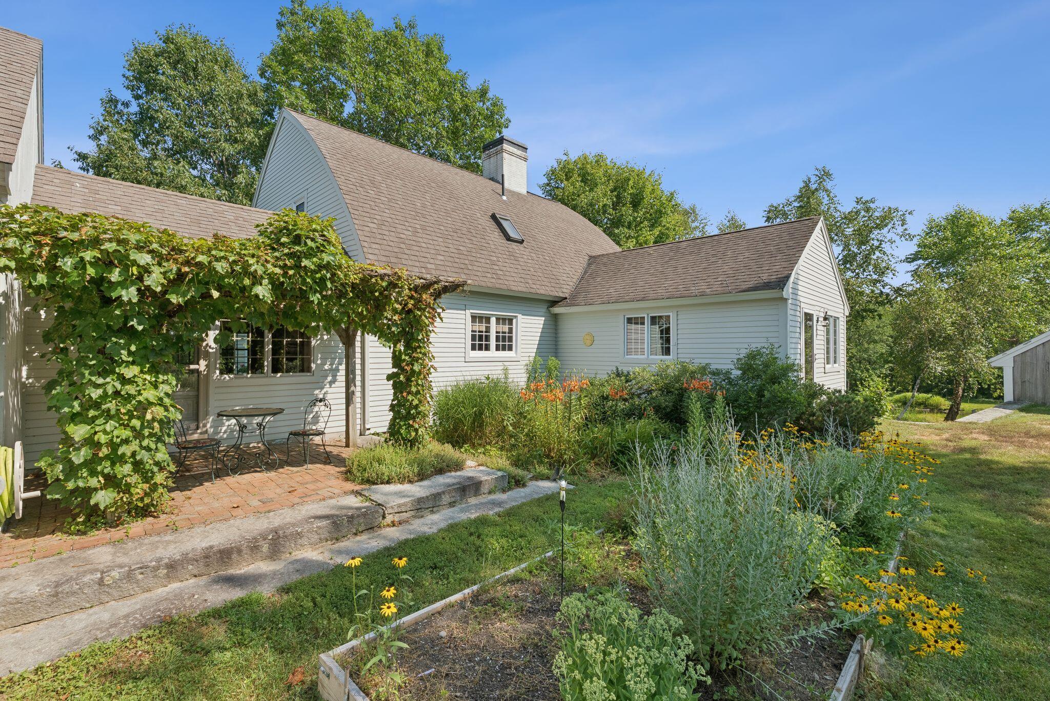 33 Smith Road Hallowell ME 04347