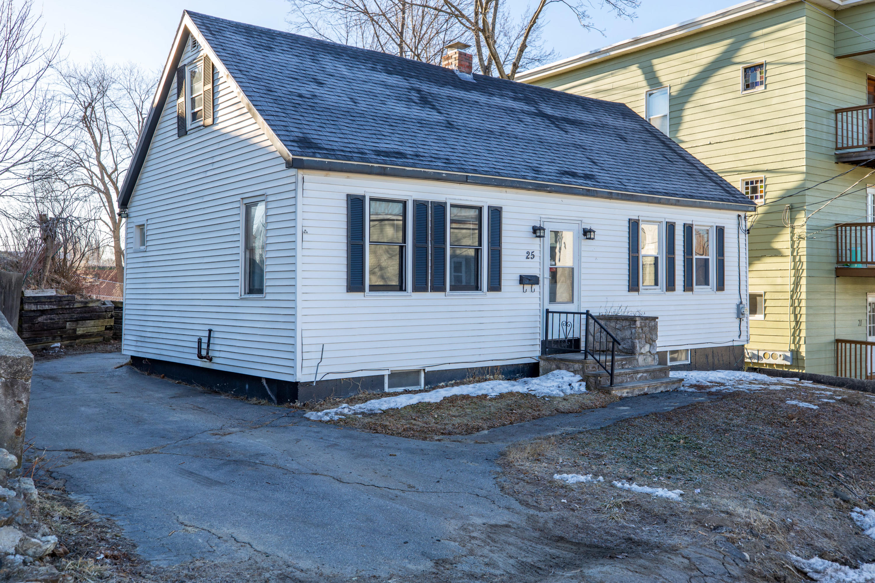 25 Summer Street Lewiston ME 04240
