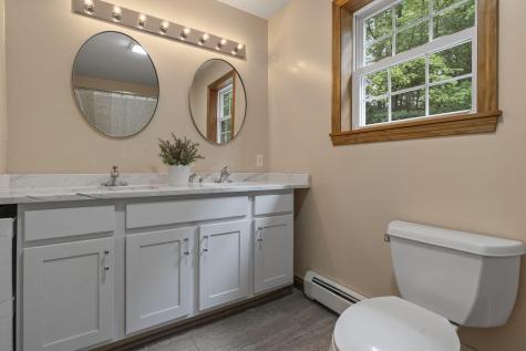 113 Lewis Road Naples ME 04055