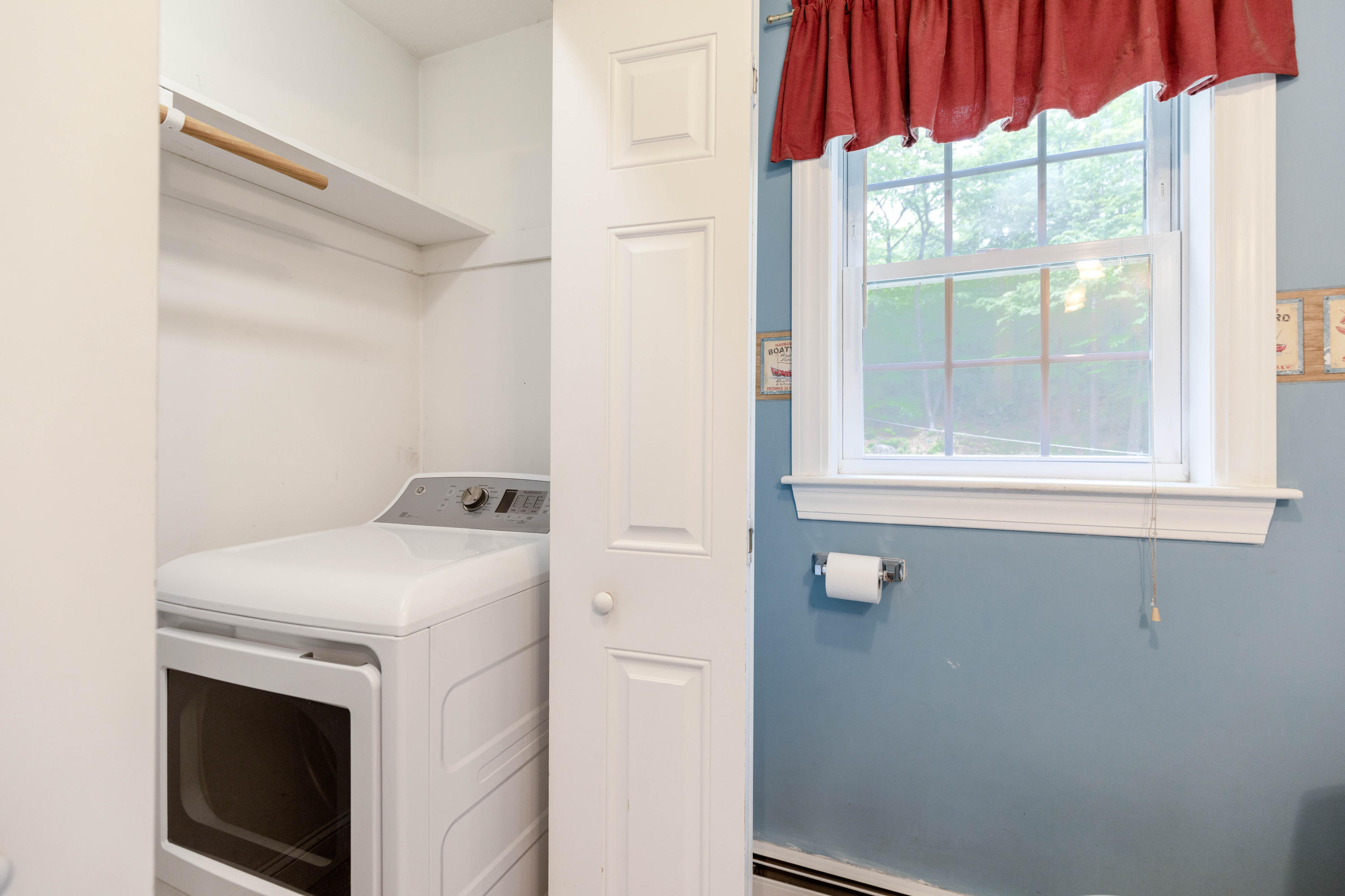 15 Eisenhower Court Naples ME 04055