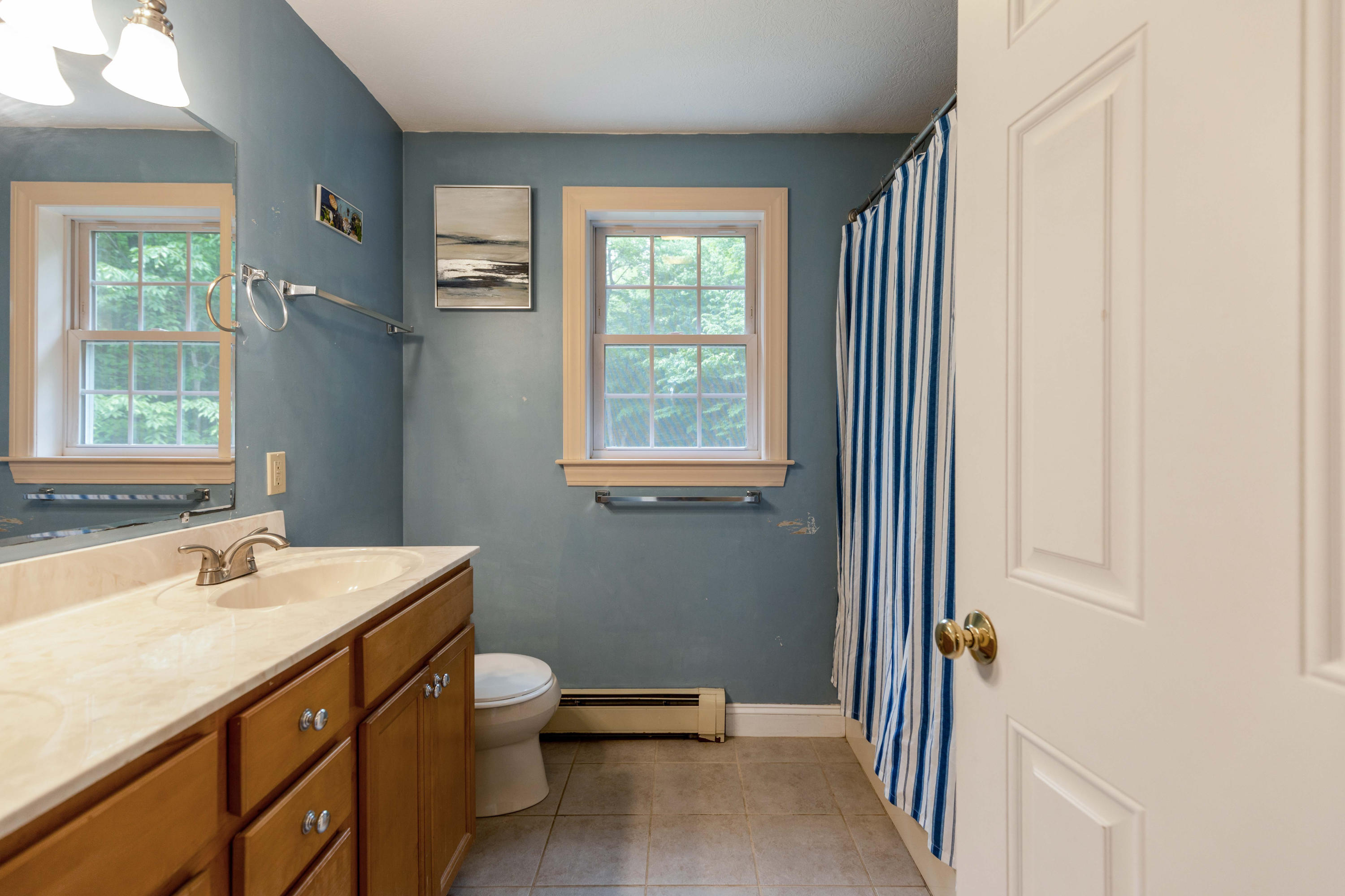 15 Eisenhower Court Naples ME 04055