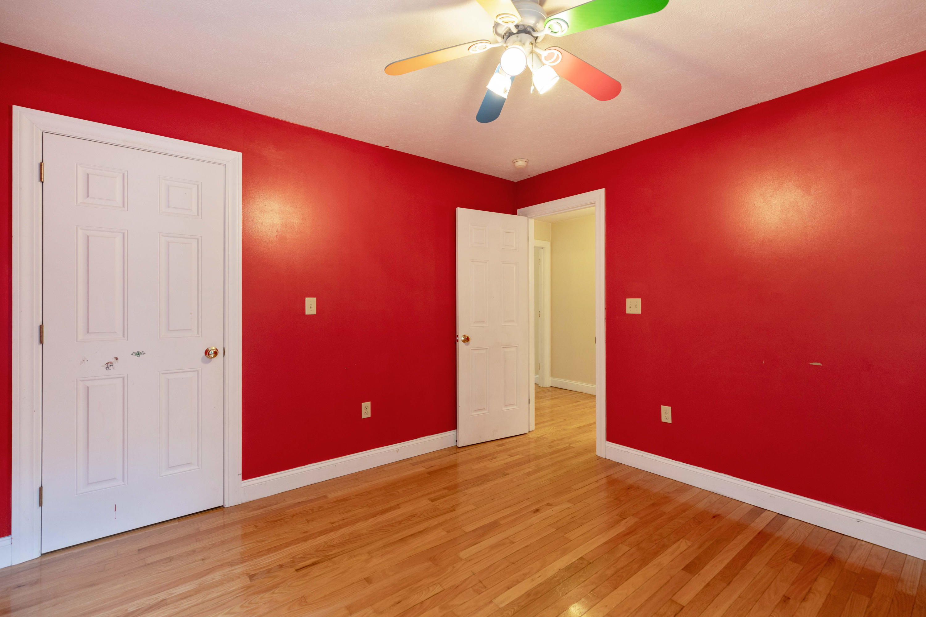 15 Eisenhower Court Naples ME 04055