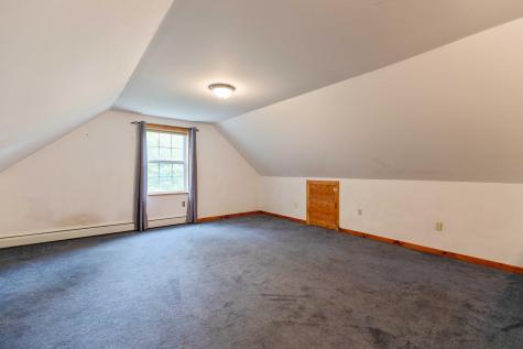 15 Eisenhower Court Naples ME 04055