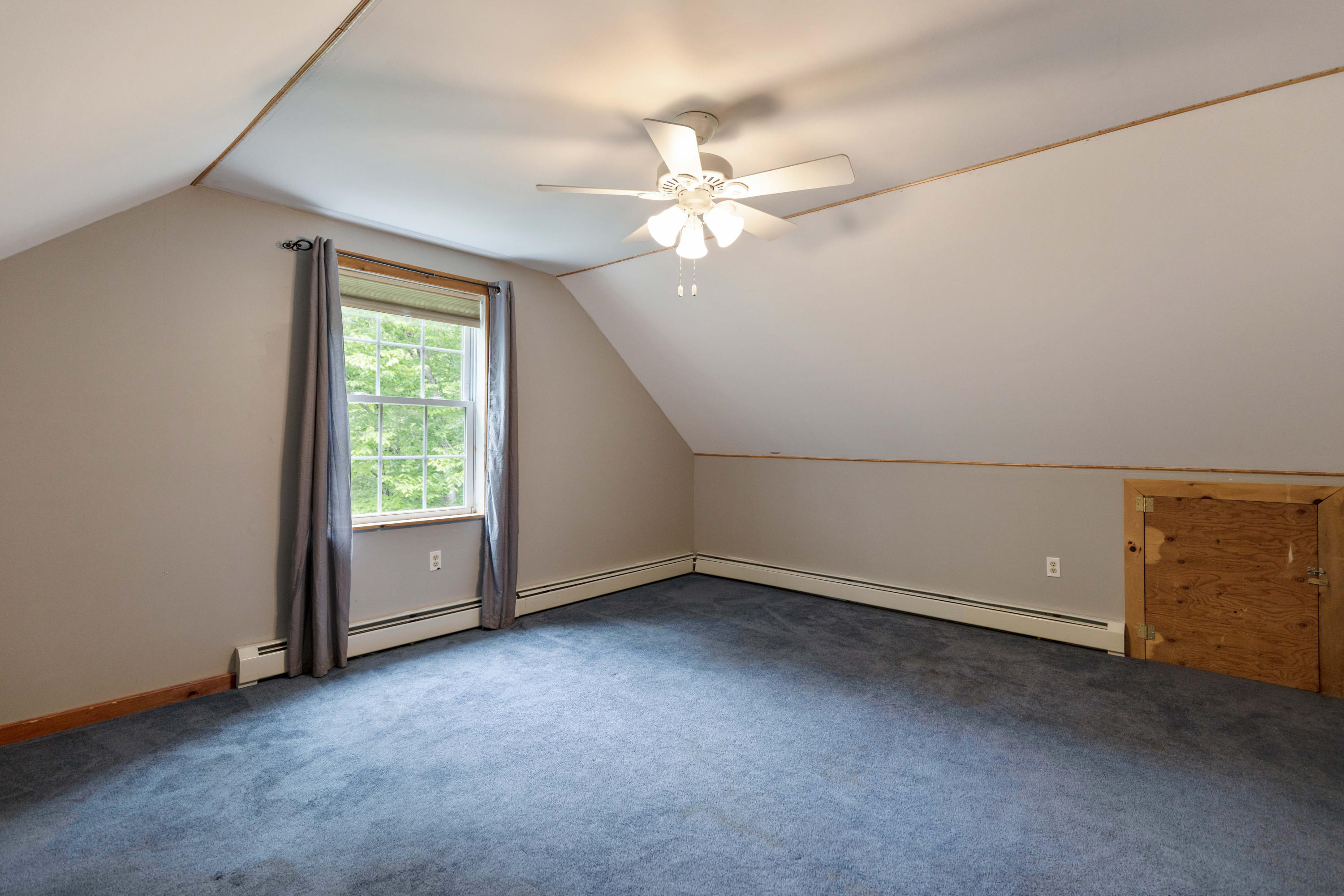 15 Eisenhower Court Naples ME 04055