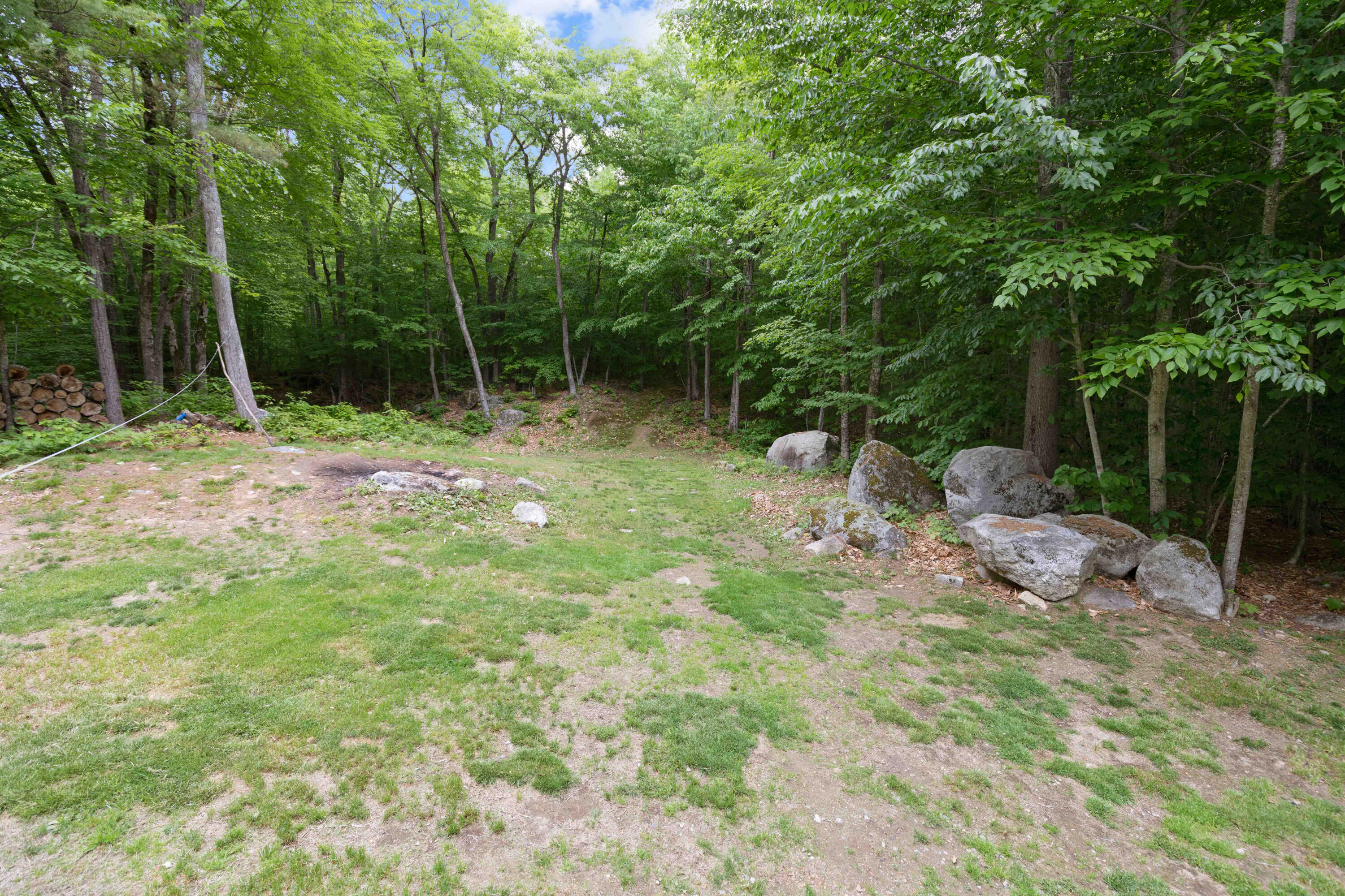 15 Eisenhower Court Naples ME 04055