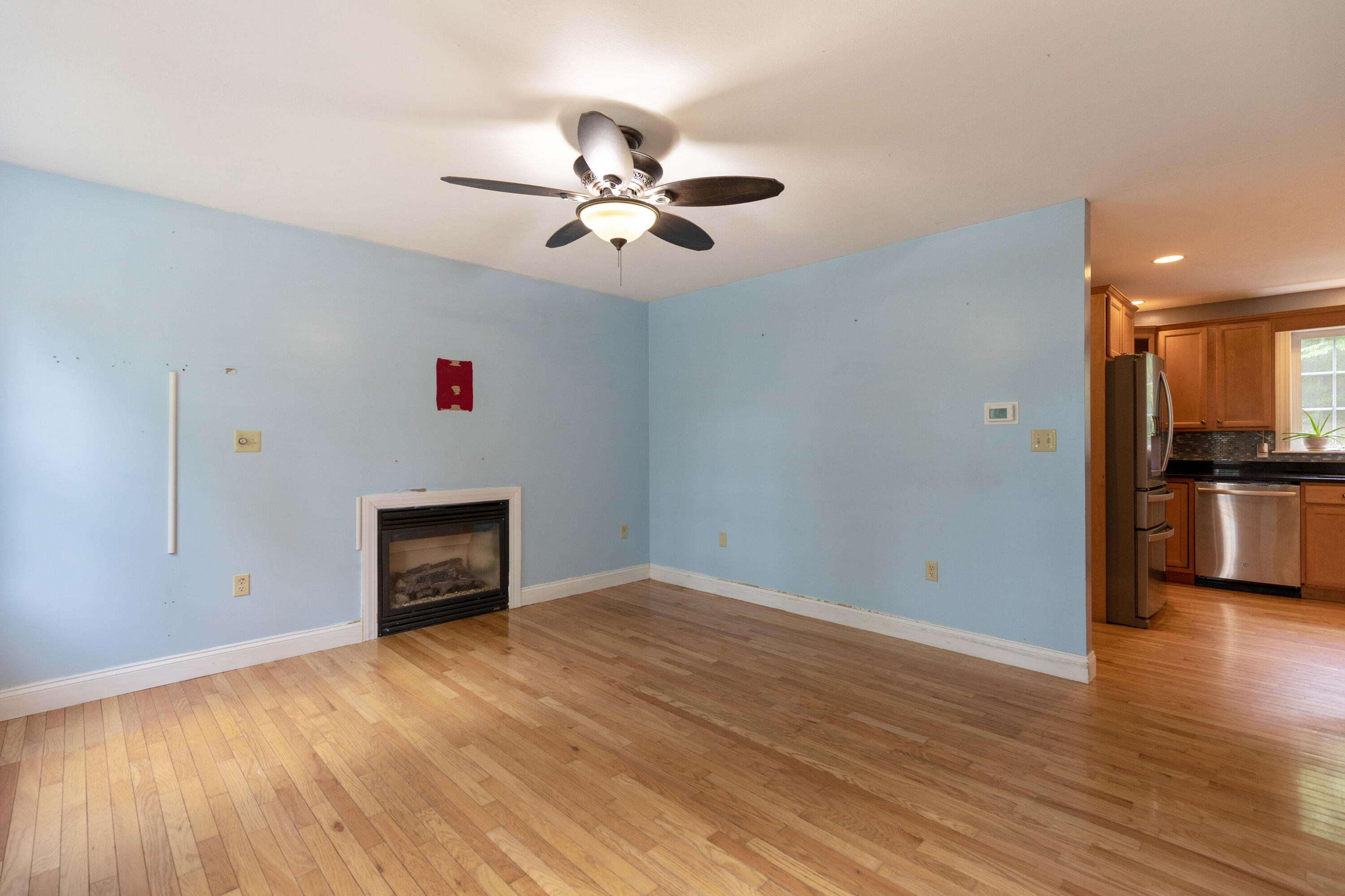 15 Eisenhower Court Naples ME 04055