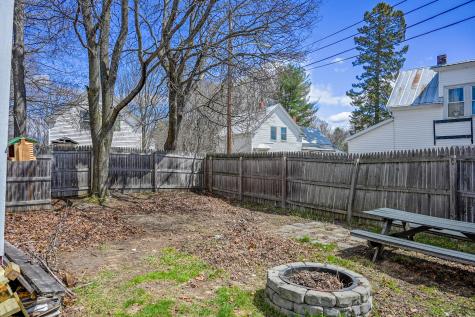 5 Hazen Street Norway ME 04268