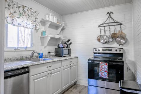 5 Hazen Street Norway ME 04268