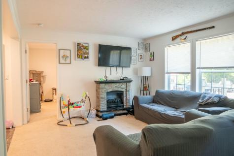 206 Davis Road Durham ME 04222