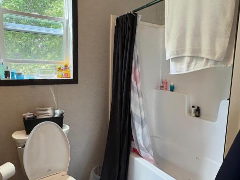 13 Rw Macleod Lane Belfast ME 04915