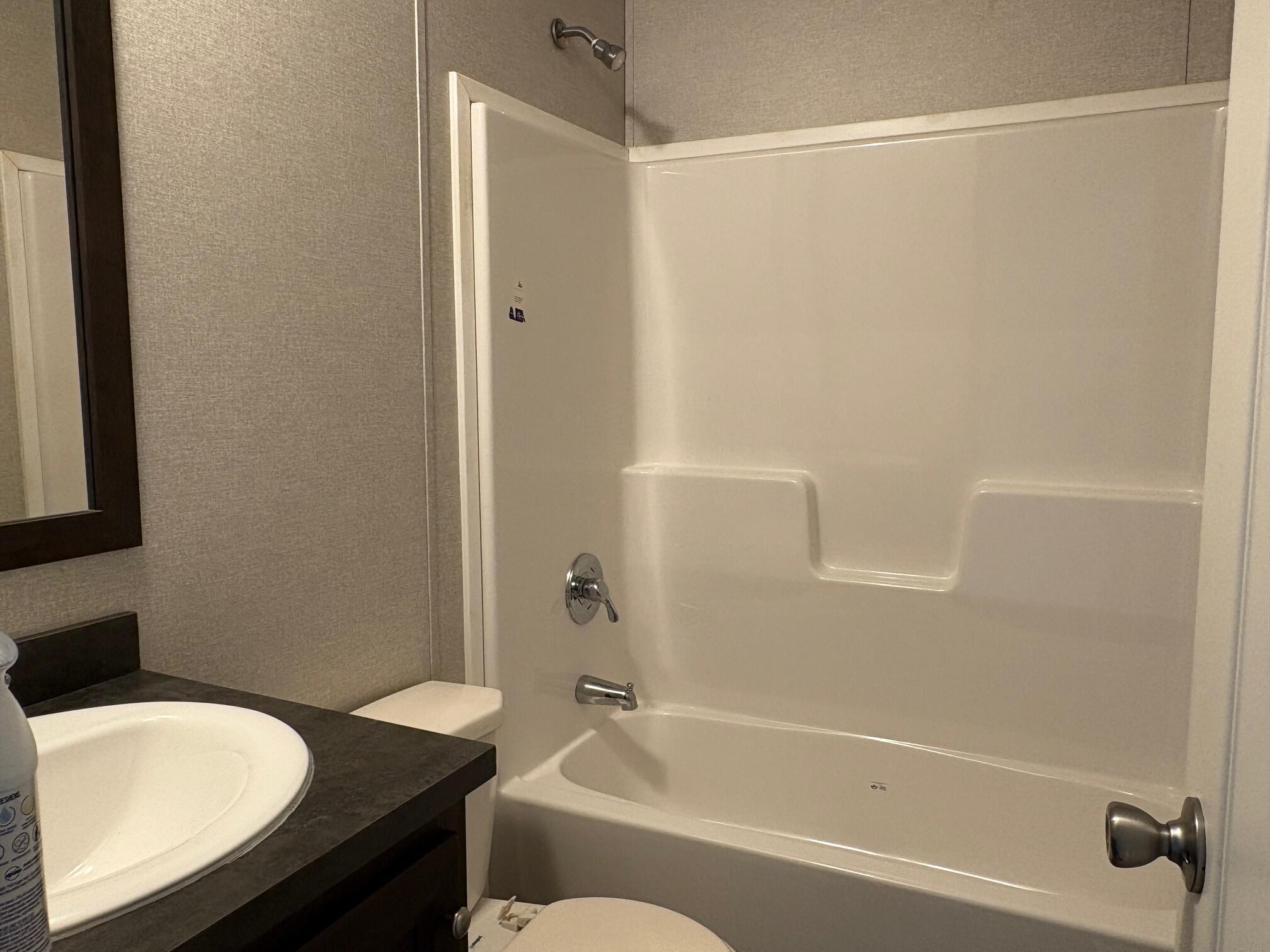 13 Rw Macleod Lane Belfast ME 04915