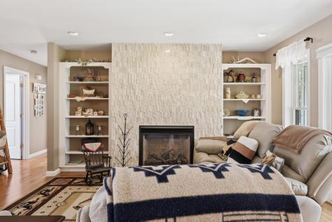 46 Longwood Drive Gardiner ME 04345
