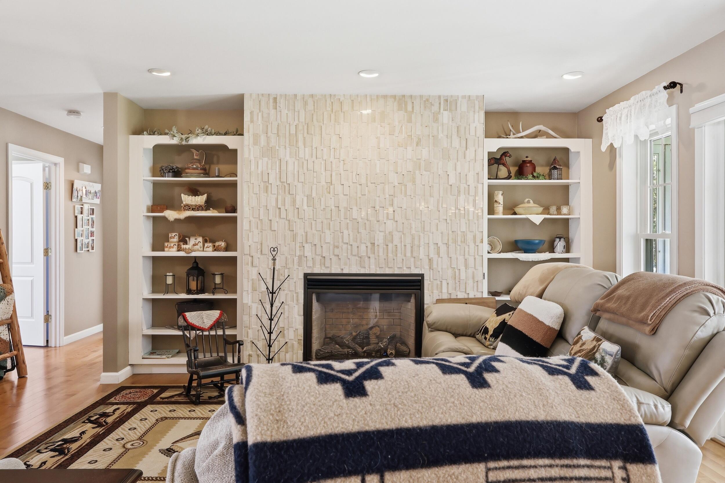 46 Longwood Drive Gardiner ME 04345