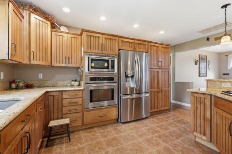 46 Longwood Drive Gardiner ME 04345