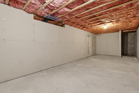 46 Longwood Drive Gardiner ME 04345