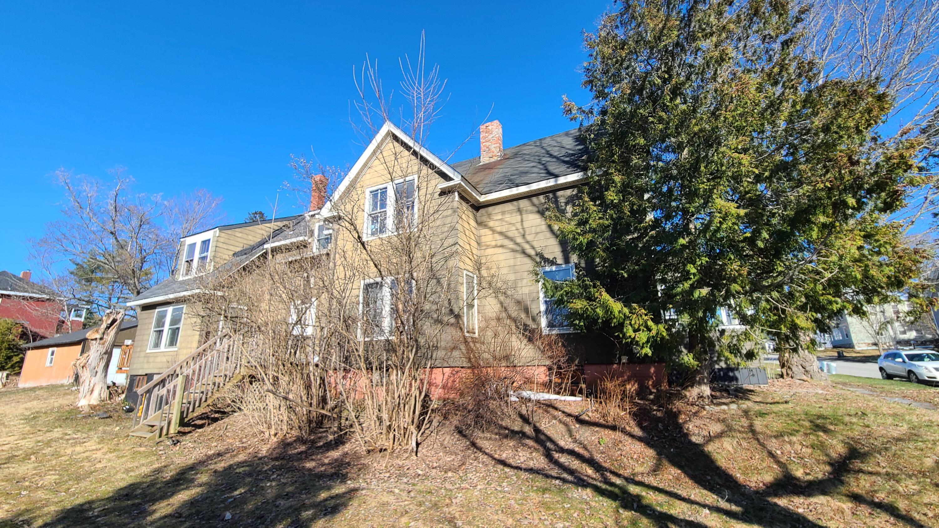 35 Boutelle Avenue Waterville ME 04901