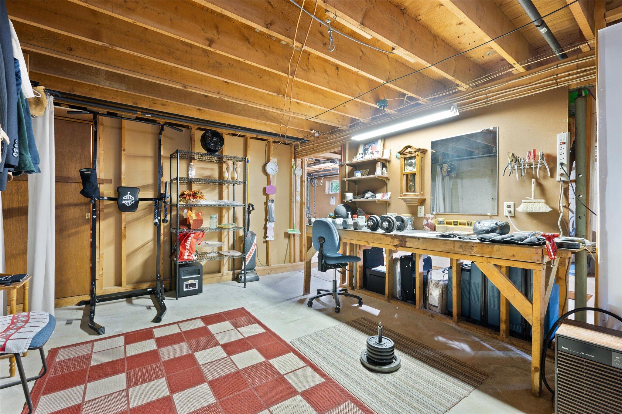 12 Friar Tuck Lane Brewer ME 04412