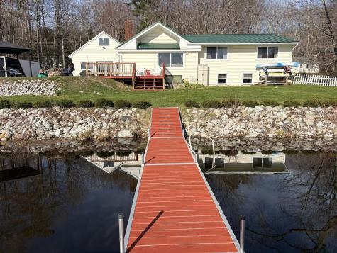 77 Meadow Road Raymond ME 04071
