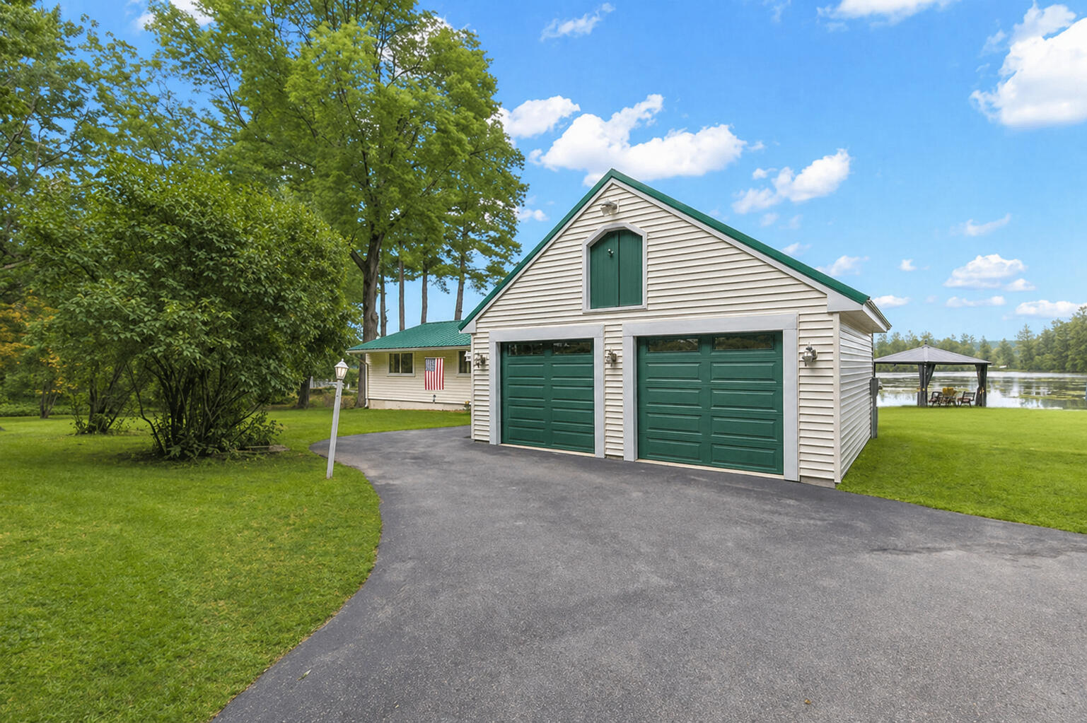 77 Meadow Road Raymond ME 04071